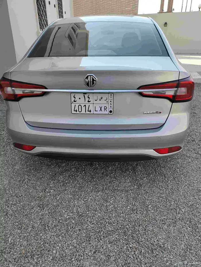 ام جي 5 2023 نص فل (ممشى قليل ) 1