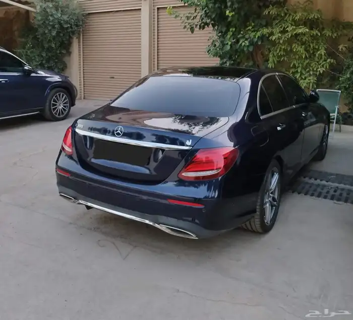 مرسيدس E 300 1