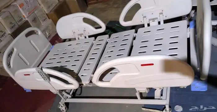 سرير طبي كهربائي 4