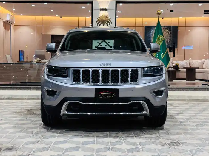 جراند شيروكي 2015 ليمتد V8 فل كامل نظيف جدا 0