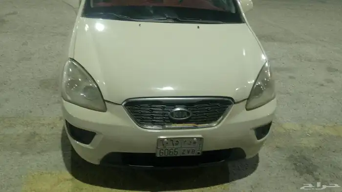 كيا كارينز موديل 2013 مفحوص ومجدد عداد268الف 2