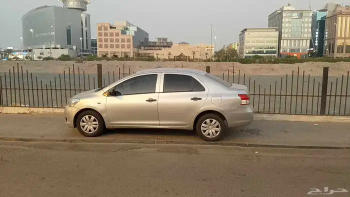 السلام عليكم ورحمه الله وبركاته يارس للبيع موديل 2012 0