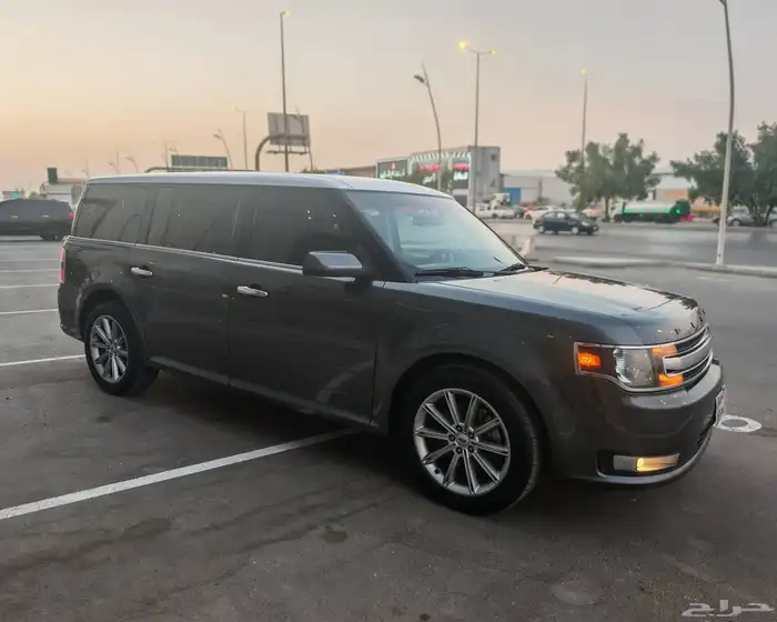 سيارة عائلية فورد فلكس 2015 4