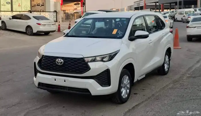 تويوتا انوفا GL بنزين 2026 1