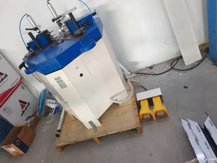 مكبس كريمبنج ايطالي للبيع استعمال شهر واحد بحالة الوكالة 7