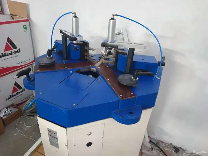 مكبس كريمبنج ايطالي للبيع استعمال شهر واحد بحالة الوكالة 6