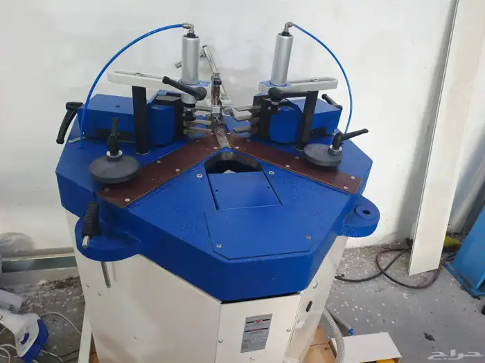 مكبس كريمبنج ايطالي للبيع استعمال شهر واحد بحالة الوكالة 5