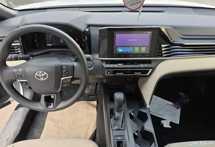 تويوتا كامرى E 2025 6