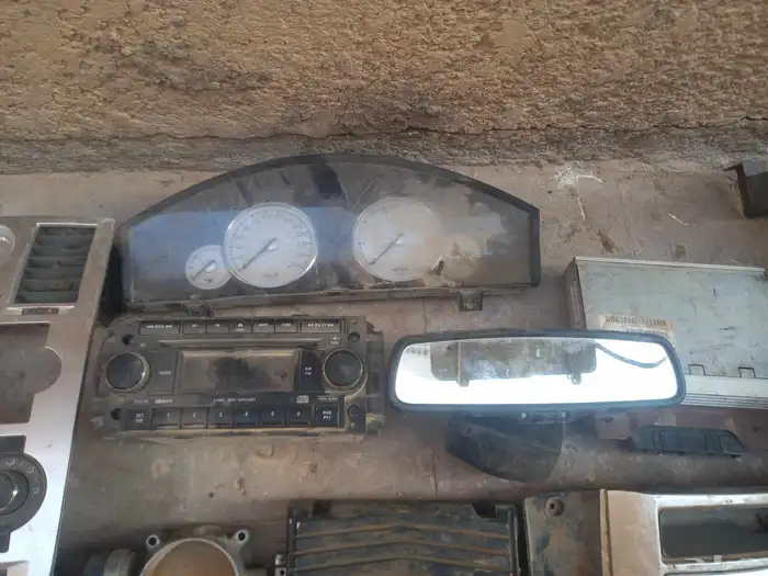 قطع غيار كلايسلر 2006 2