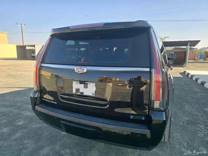 كاديلاك اسكاليد 2018 مخزن 8