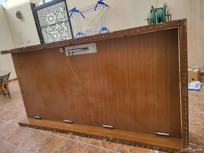 باب خشب يفتح من الجهتين 0