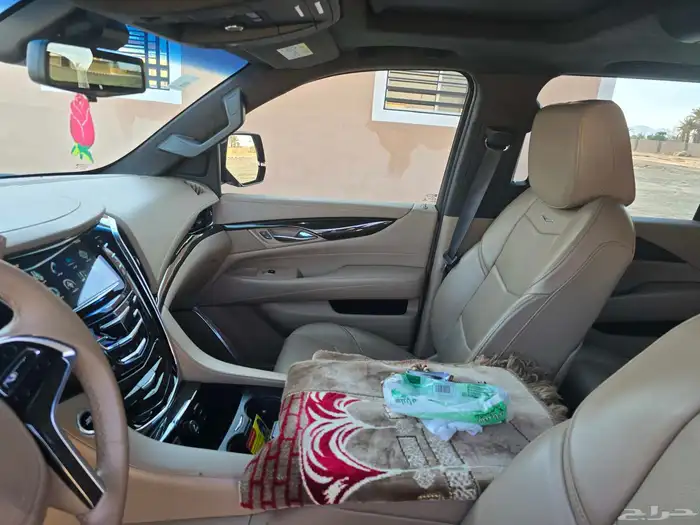 كاديلاك اسكاليد 2018 مخزن 3