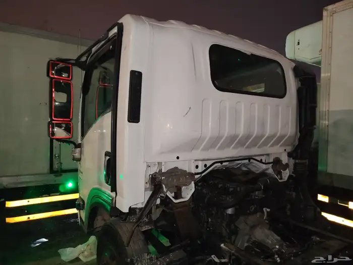 ايسوزو دينا 2014 عادي بدون تيربو 3