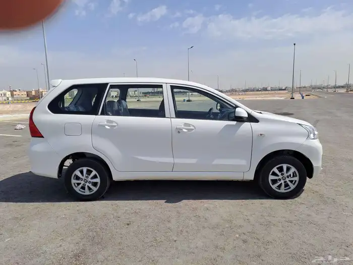 تويوتا افانزا 2018 1