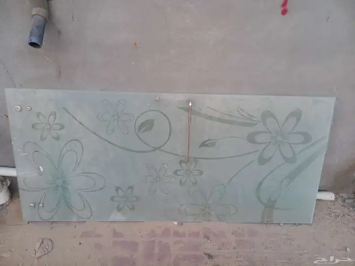 باب زجاج مع نقش عدد 2 0