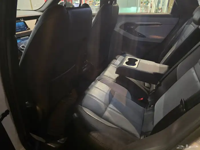 رنج روفر ايفوك 2023 فئة R ديناميك 15