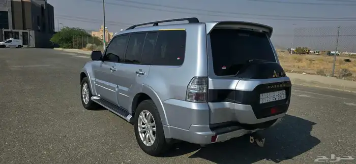 ميتسوبيشي باجيرو موديل 2016 فل كامل العلامات الذهبية 5
