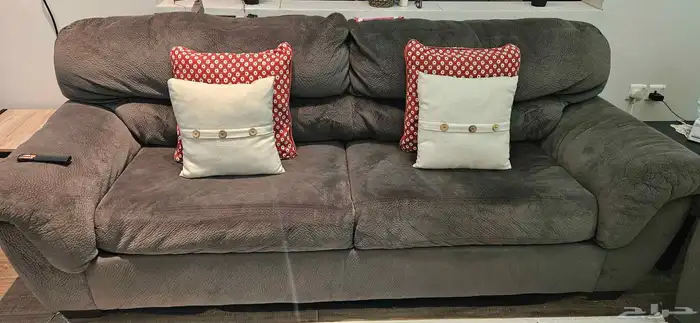 طقم كنب ثلاث قطع للبيع 2