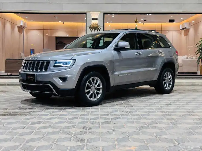 جراند شيروكي 2015 ليمتد V8 فل كامل نظيف جدا 2