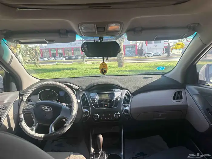 السلام عليكم سياره توسان ماشة 251الف الغير والشاص ولابارق 0