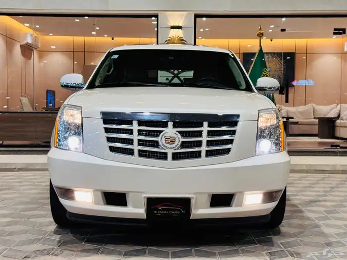 اسكاليد 2012 فل كامل سعودي نظيف جدا 0