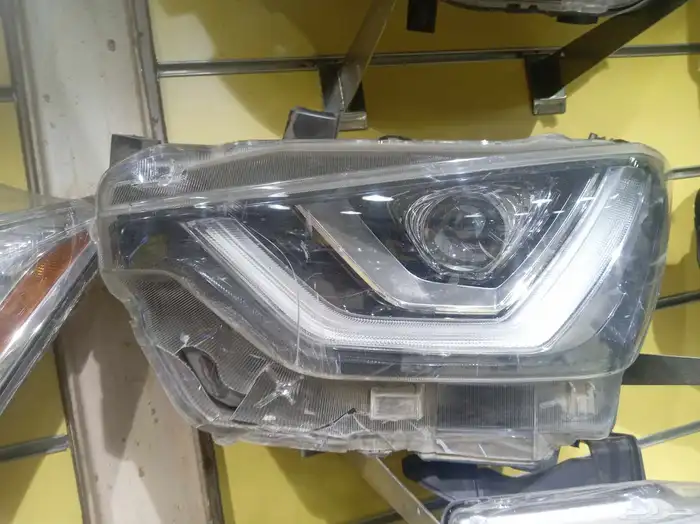 طقم شمعات ايسوزو ومروحه مكيف 2022 اصلي 1