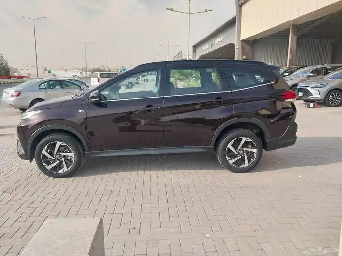 للبيع تويوتا راش موديل 2023 1