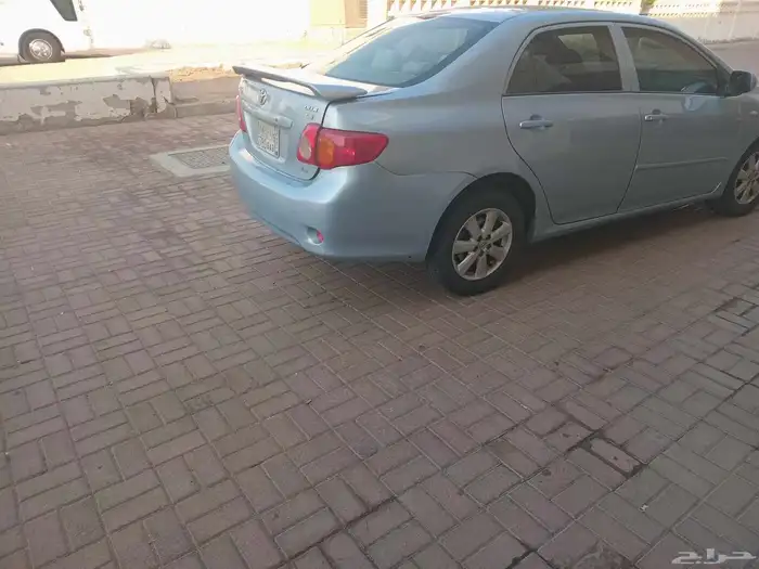 تويوتا كورلا اتوماتيك لون بحري موديل 2010 8