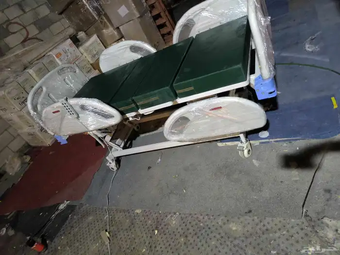 سرير طبي كهربائي 3