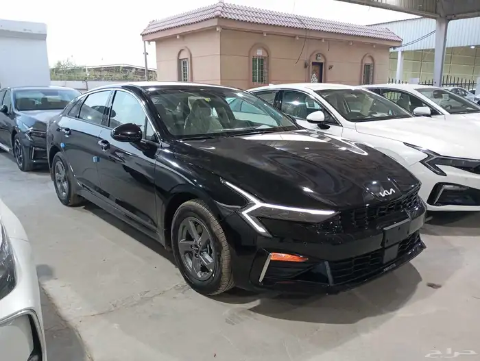متوفر كيا 5 ستاندر ماكينه 2500 موديل 2026 2
