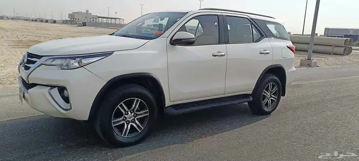 Toyota Fortuner 3