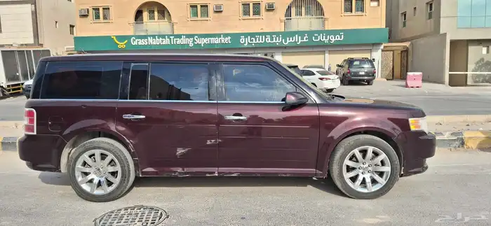 فورد فليكس 2011 6