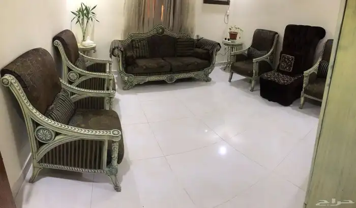 كنب بحالة جيدة جدة للبيع في جدة 1