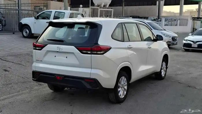 تويوتا انوفا GL بنزين 2026 2