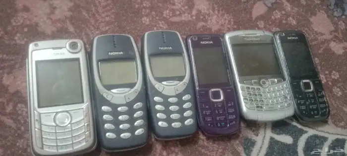 اجهزه تراثيه قديمه للبيع عدد6 لا يوجد شواحن 0