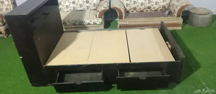 سرير خشب 2