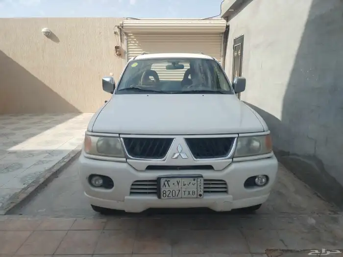 ميتسوبيشي ناتيفا 2011 0