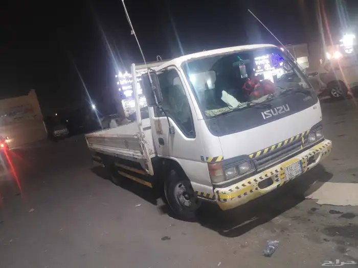 دينه 2005 وكاله قير ومكينه شد بلد عليها لوحه ثلاثه ارقام 1