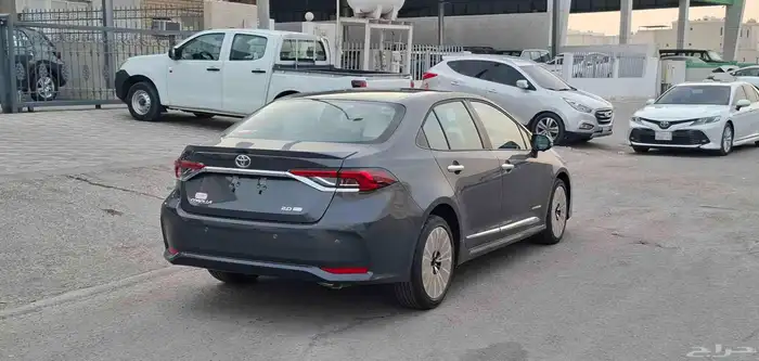 كورولا مطور 2.0 XLI فتحة 2025 3