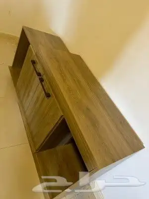 مكتبة طاولة تلفزيون جديدة ولا خدش فيها استعمال خفيف 0