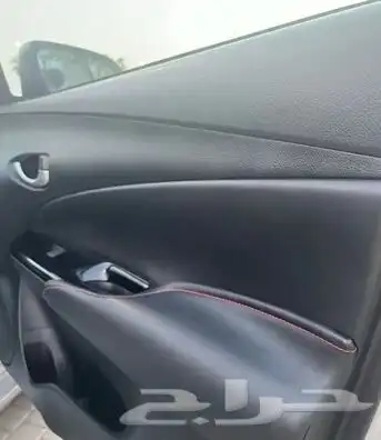 Toyota Yaris 2020 - HatchBack S 7