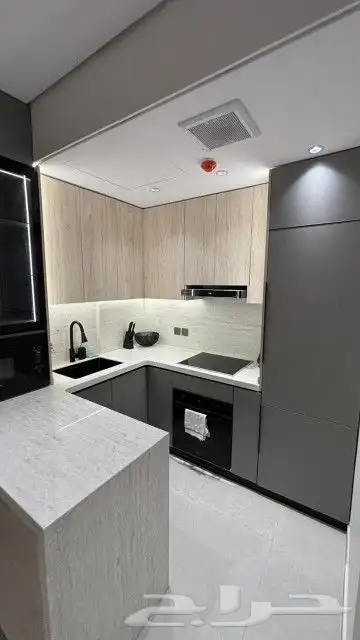 Distinct ownership apartments 5 minutes from the Prophets Mo 6