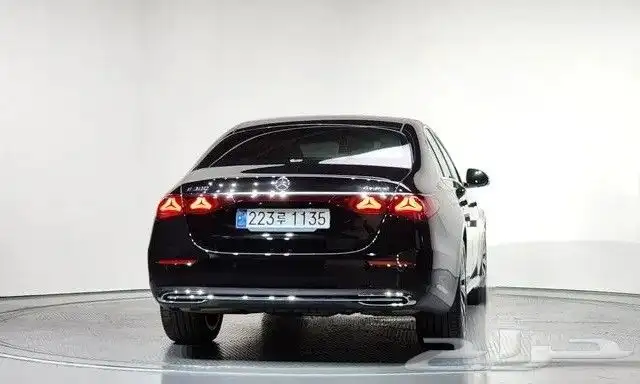 مرسيدس بنز E300 موديل 2024 استيراد كوريا 3