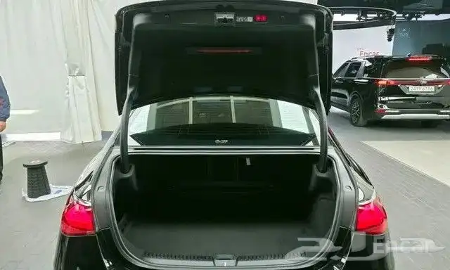 مرسيدس بنز E300 موديل 2024 استيراد كوريا 4