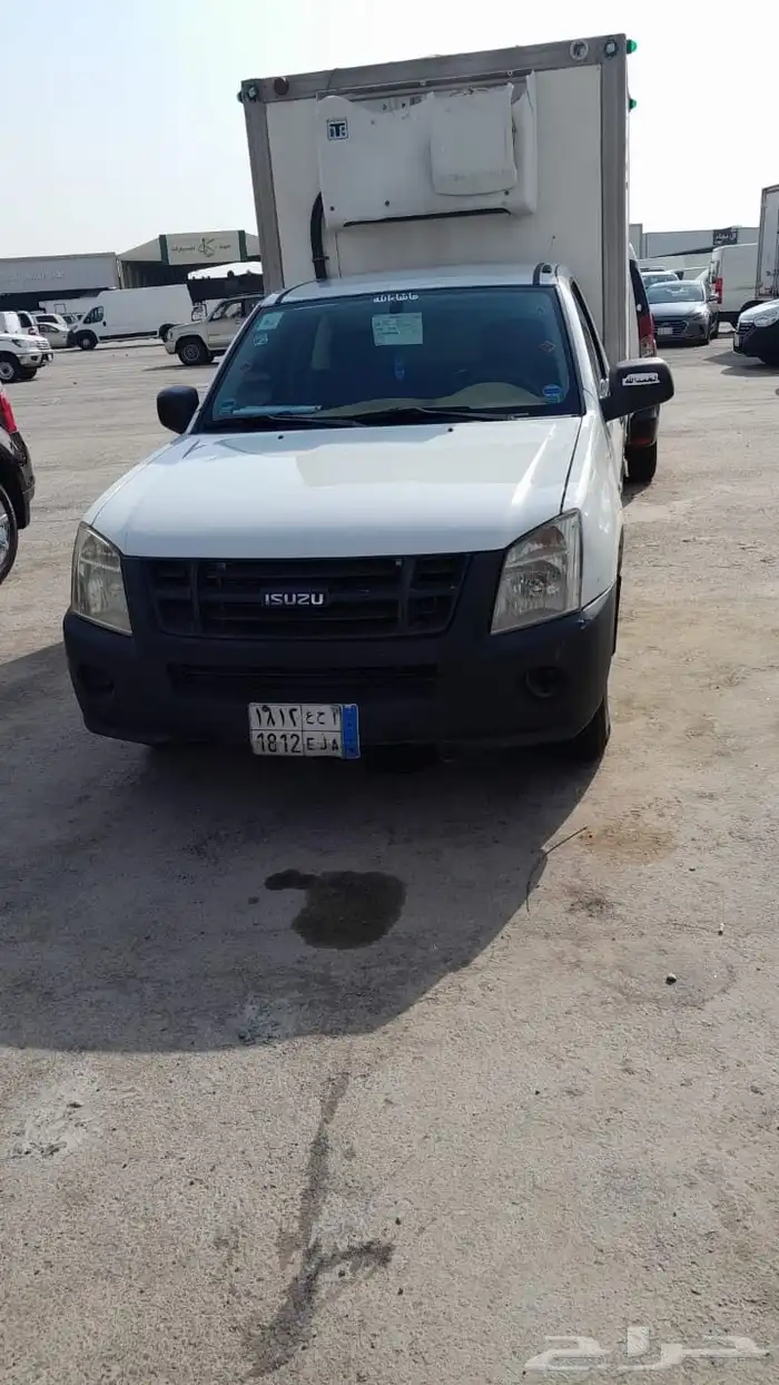 ايسوزو دي ماكس موديل 2008 ديزل ثلاجة 3