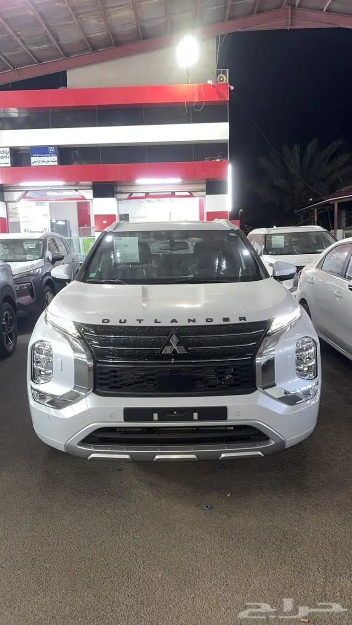 اوتلاندر برميوم 2025 0