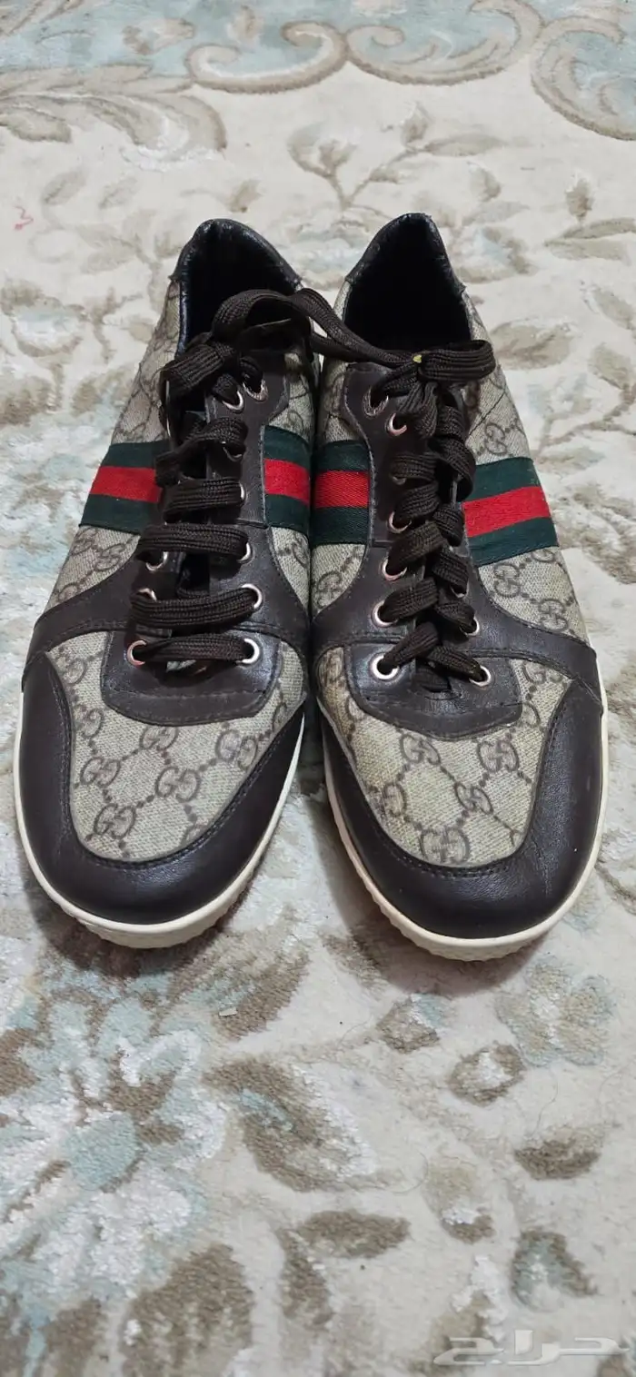 للبيع شوز قوشي اصلي مقاس 42 1