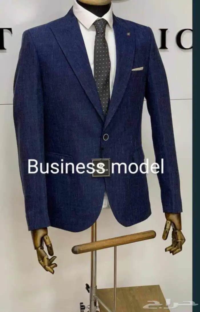 اختار اللون الاسود  الرمادي   الكحلى  كل واحد له هيبته 1