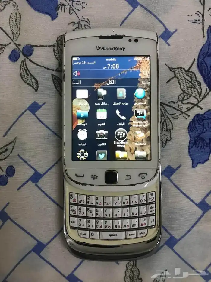 بلاك بيري تورش للبيع نظيف شغال تمام 0