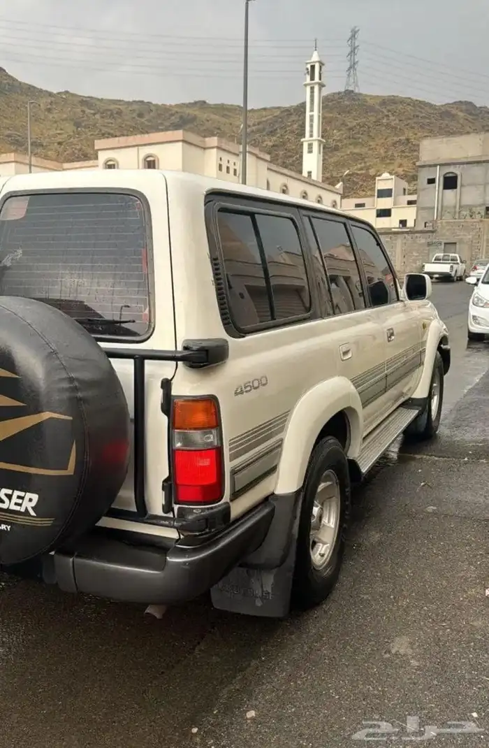 جيب في اكس آر 95 أبيض 5